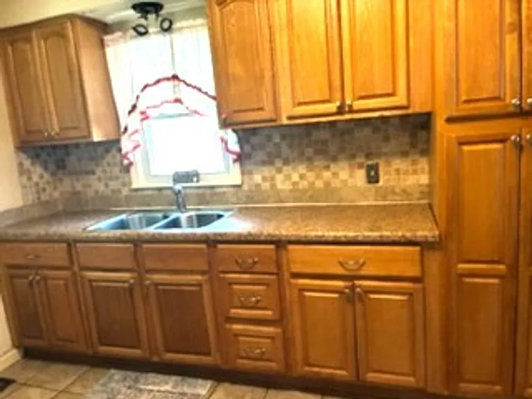 3802 Woodland Dr — Photo 6