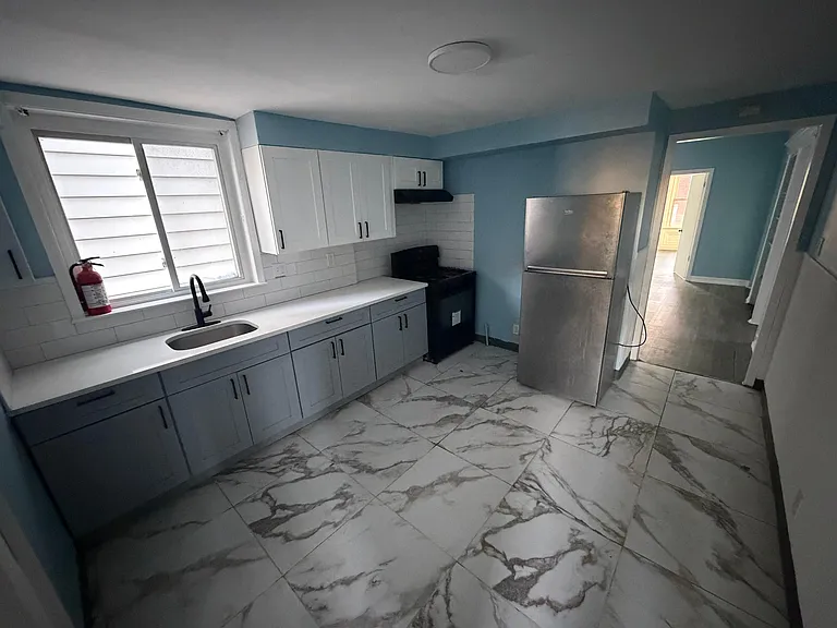104 N Munn Ave #3 — Photo 3