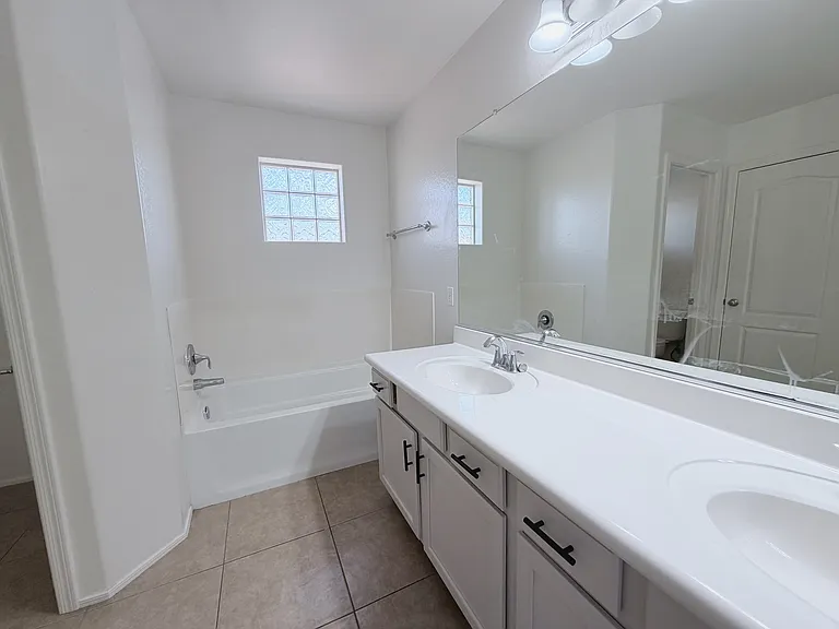 7164 S 48th Gln — Photo 20
