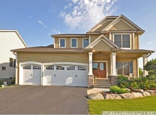 1352 Romeo Ct, Chaska, MN 55318