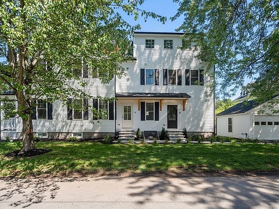 2nd image of 92 Pond St