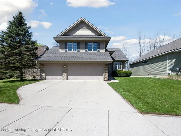 7800 Ashbrook Dr, Haslett, MI 48840