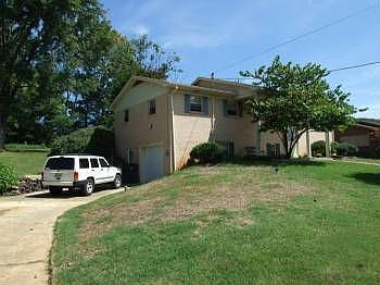 3rd image of 1344 Grand Dr