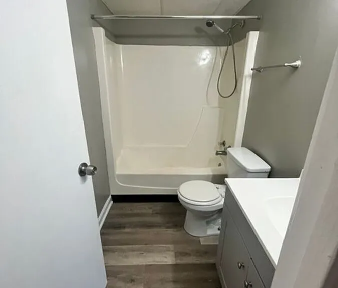 2066 Fairmont Ct #9 — Photo 8