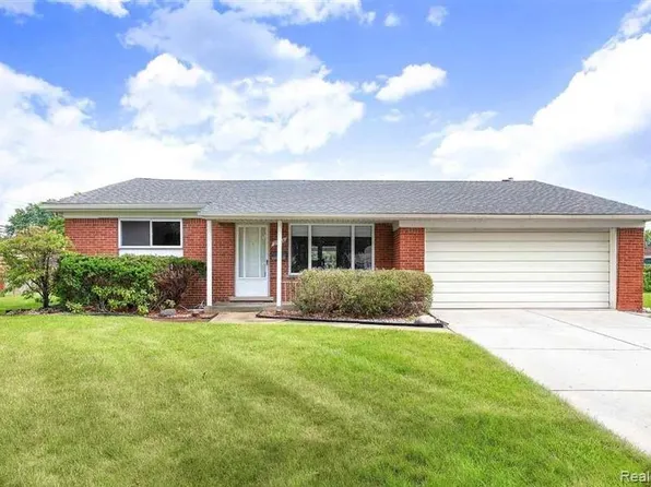 29138 Apolonia Dr, Warren, MI 48092
