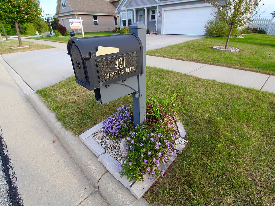 1st image of 421 Champlain Dr