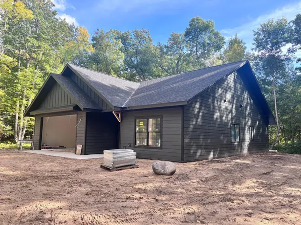 7919 Golf Estates Dr, Pequot Lakes, MN 56472
