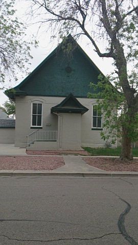 2nd image of 427 W 26th St