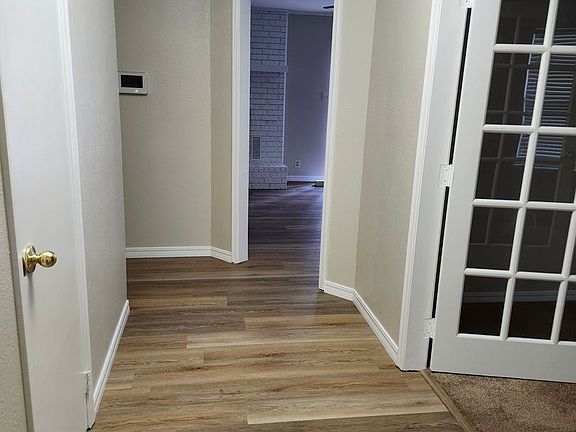 3rd image of 1810 W 3rd Ct