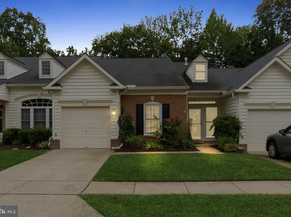 381 Colony Point Pl, Edgewater, MD 21037
