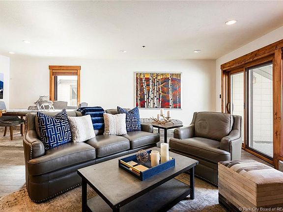 3rd image of 1558 Deer Valley Dr