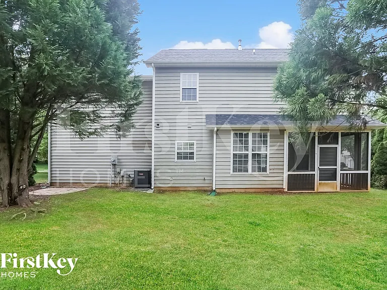 7503 Wilkins Terrace Dr — Photo 15