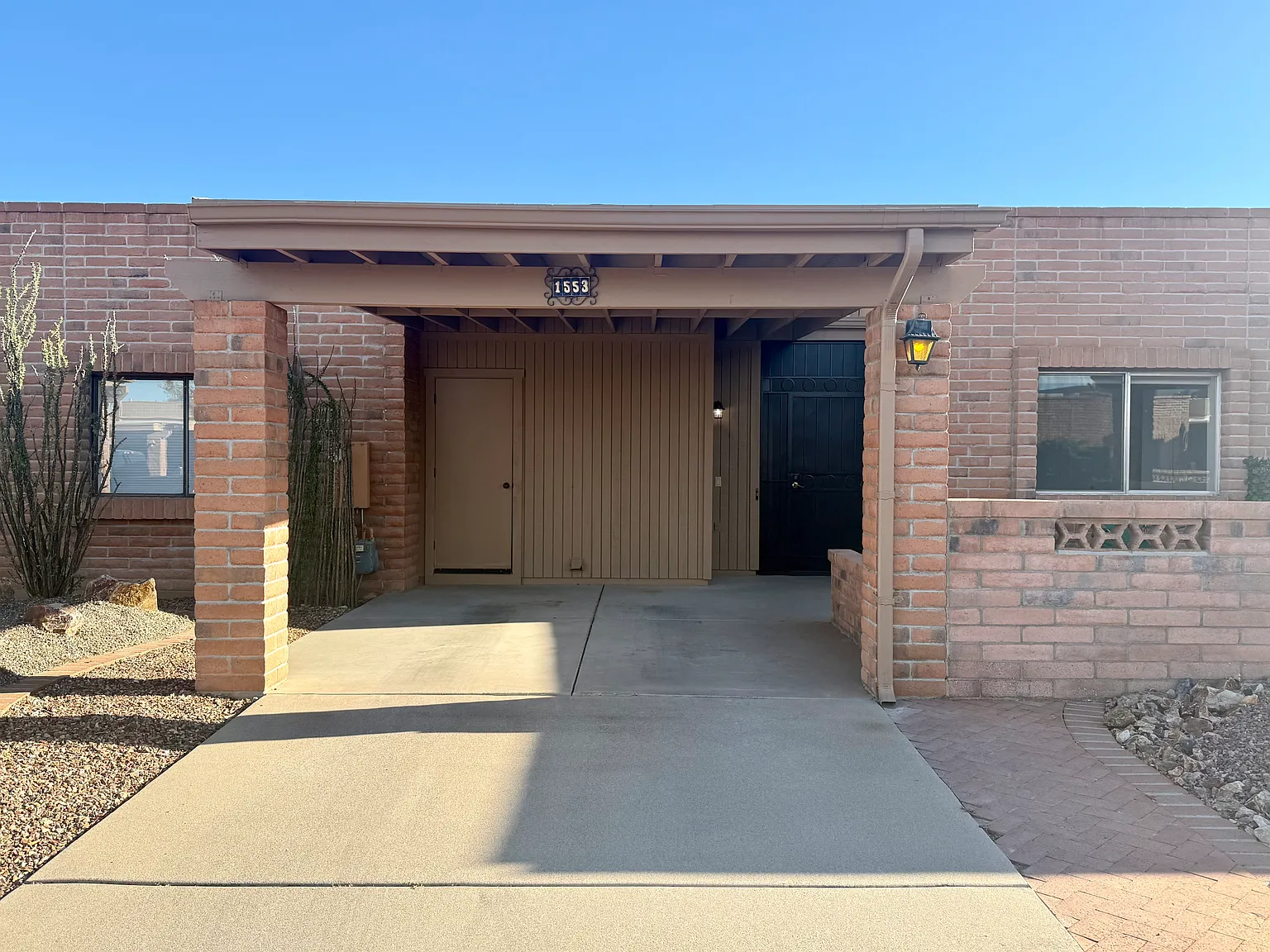 1553 W Via Del Jarrito — Photo 3