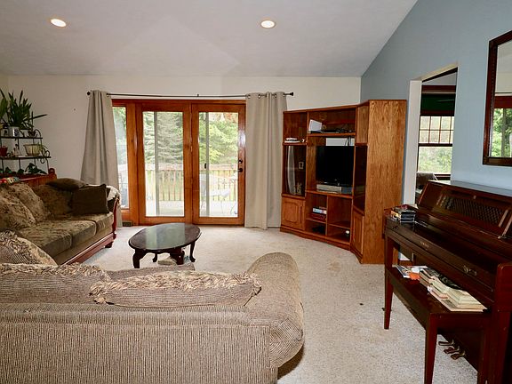 4th image of 2923 Pinewood Ln