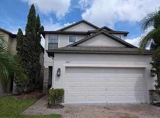 2701 Hampton Green Ln, Brandon, FL 33511