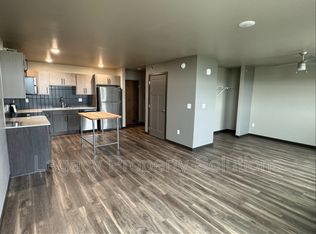 220 E Greenfield Ln #B-210, Bismarck, ND 58503