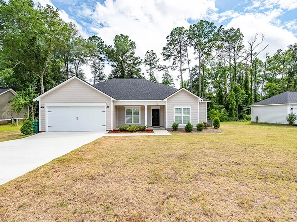 118 Edinborough Dr, Leesburg, GA 31763