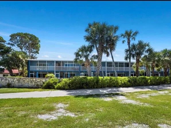 2850 Gulf Of Mexico Dr APT 2, Longboat Key, FL 34228