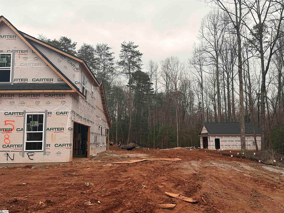 2nd image of 305 Goodwin Rd