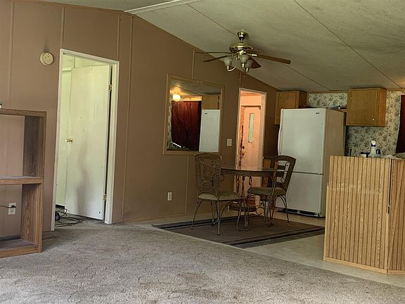 5th image of 238 Osage Ln