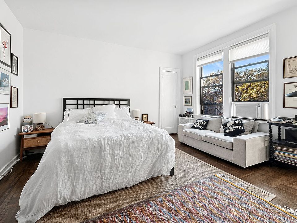 1st image of 270 W 11th St APT 6A