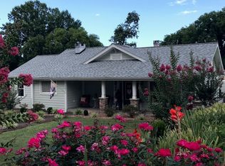 201 Henderson Dr, Jacksonville, NC 28540