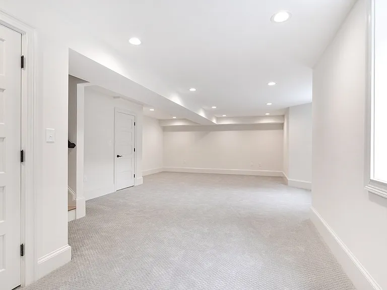 44 Evergreen St #4 — Photo 21