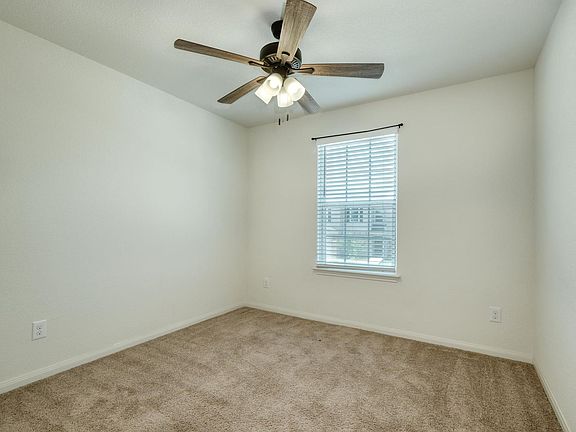 5th image of 5033 Cressler Ln