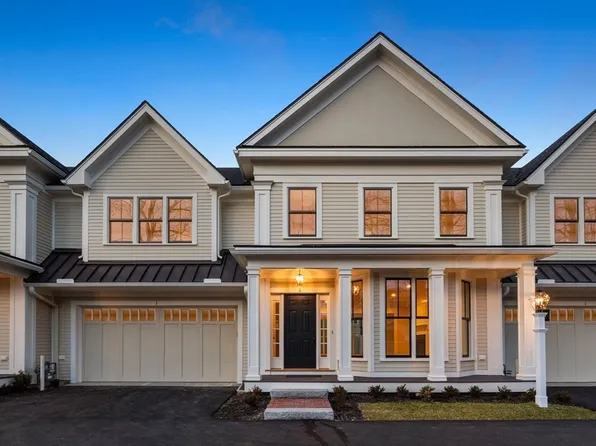 156 State St #2, Newburyport, MA 01950