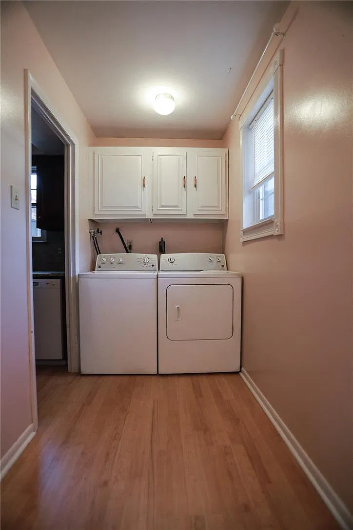 3 bed, 2.0 bath, 1423 sqft, $2,250 — Photo 3