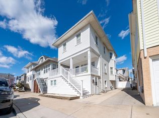 121 N Troy Ave, Ventnor, NJ 08406