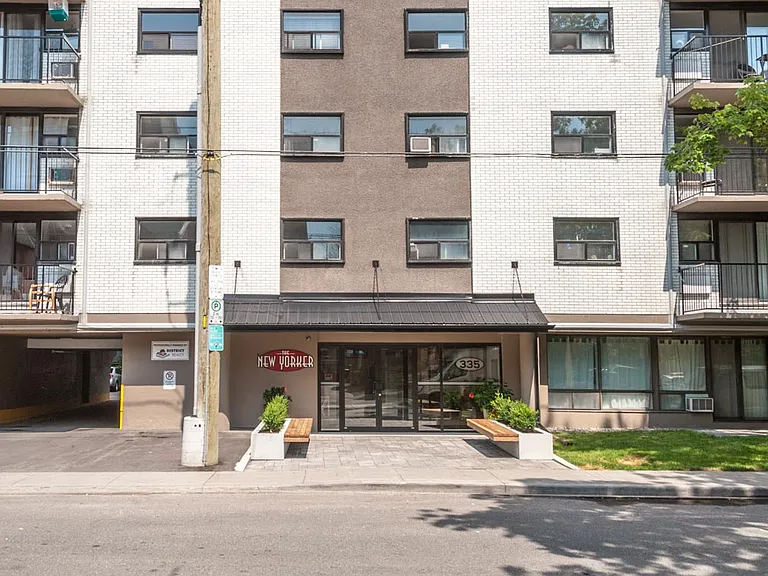 335 Maclaren St — Photo 3