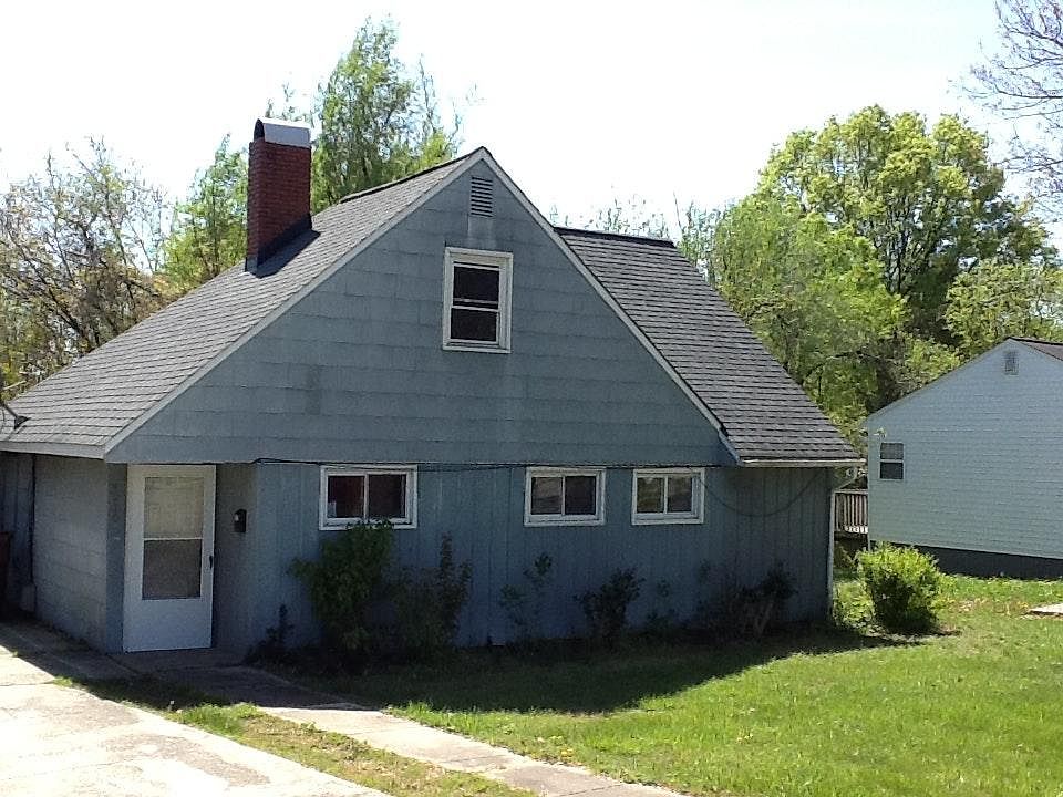 1st image of 1510 Summit Ave