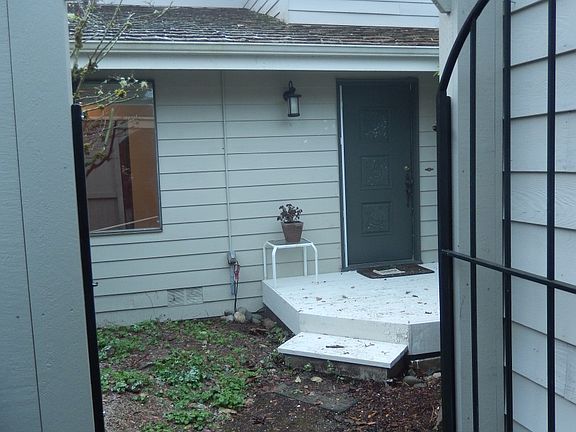 2nd image of 15800 Village Green Dr #5-35