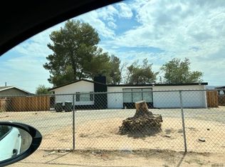 14031 Quinnault Rd, Apple Valley, CA 92307