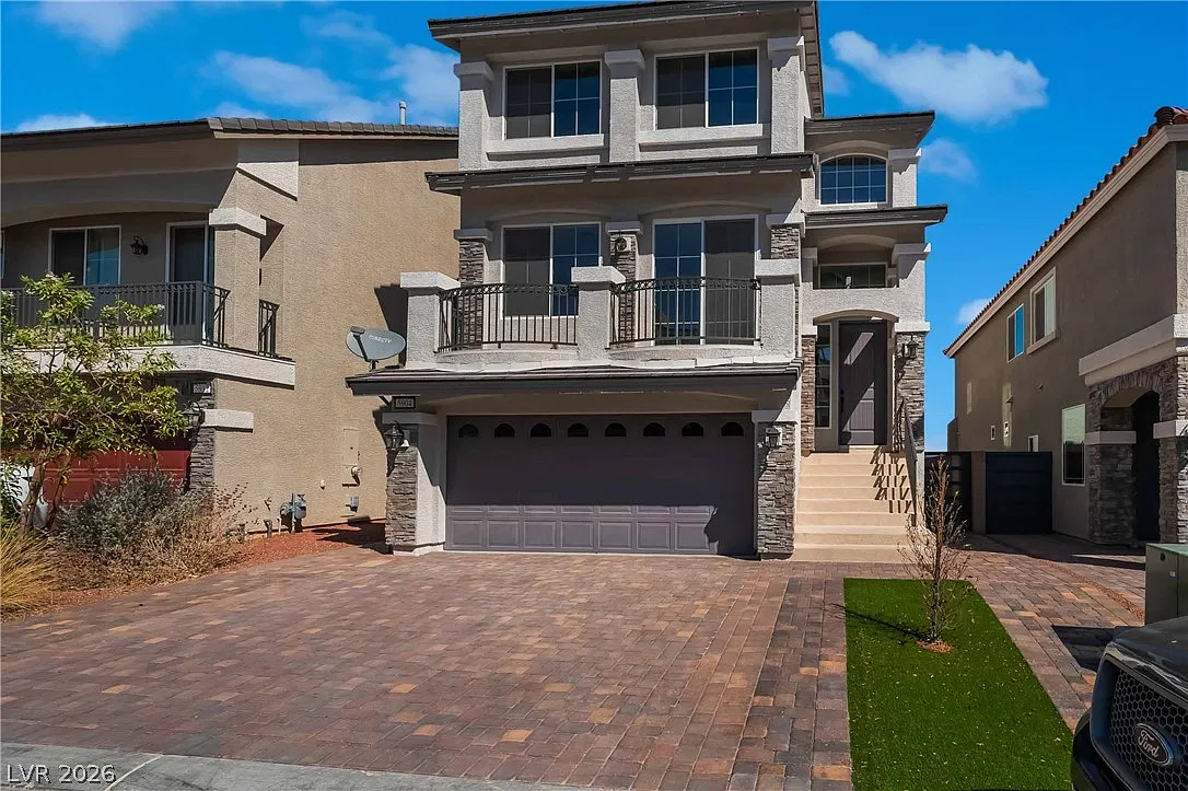 4 bed, 3.5 bath, 3065 sqft, $2,990 — Photo 1