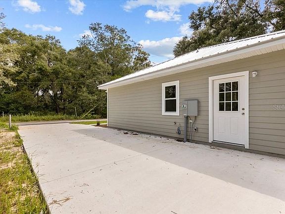 3rd image of 1115 Ricks St