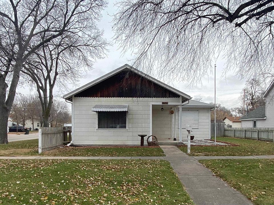 1st image of 1723 F Ave