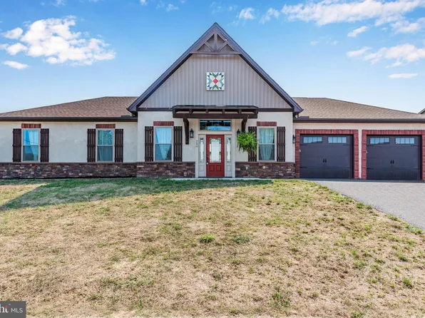 240 Stony Point Ave, Shippensburg, PA 17257