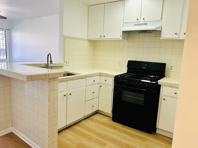 736 Bernard St #102 — Photo 6