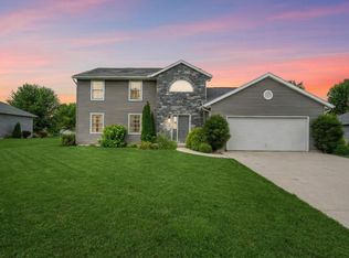 433 Primrose Ln, Archbold, OH 43502