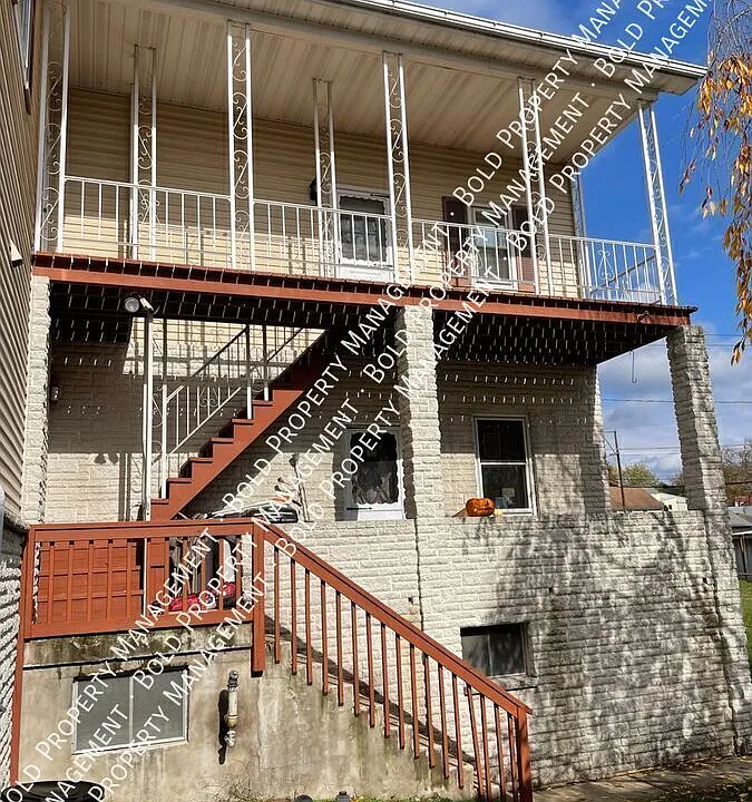 253 S Tulpehocken St #2