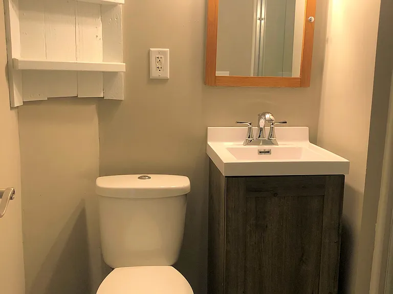 2518 S 46th Ave — Photo 16