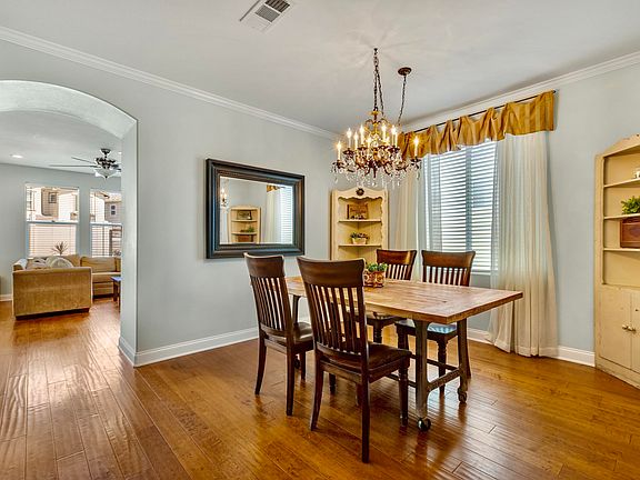 5th image of 879 Coronado Cir