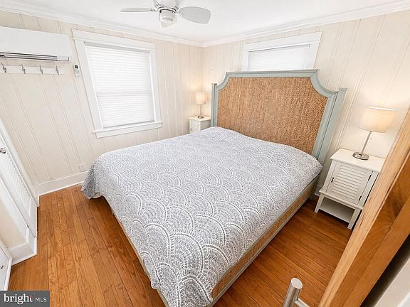 5th image of 17 40th St APT C