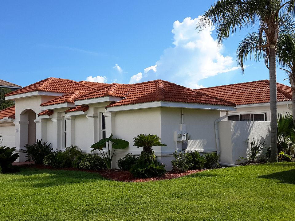 1st image of 125 Coquina Key Dr
