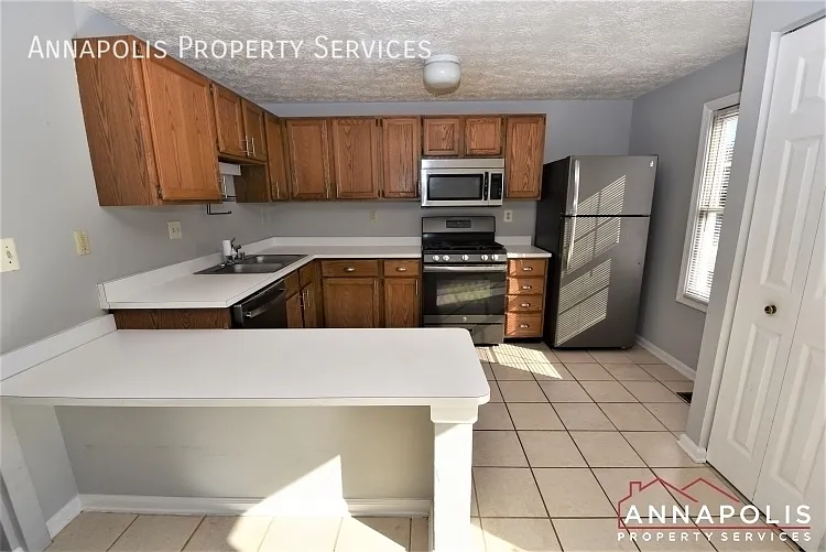 2455 Warm Spring Way — Photo 2