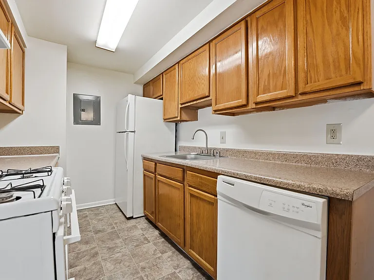 Westgate Apts & Townhouses LP — Photo 53