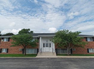 1467 Catherine St APT 8, Ottawa, IL 61350
