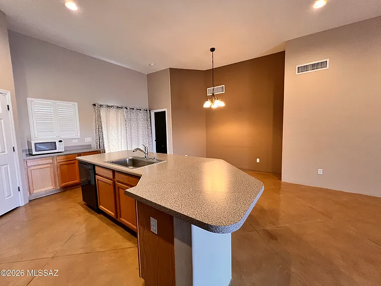 3110 North Ave — Photo 10